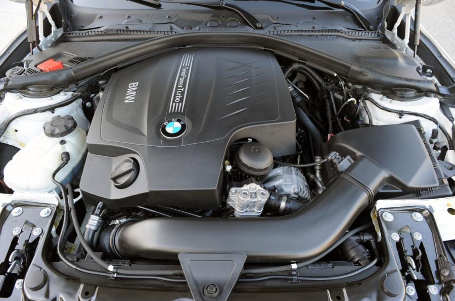  BMW 335i 2012 года  (фото 47 из 61)